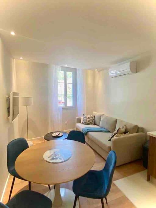 Le Palm Appartement Elegant & Design En Bord Riviere Collobrières Exterior foto